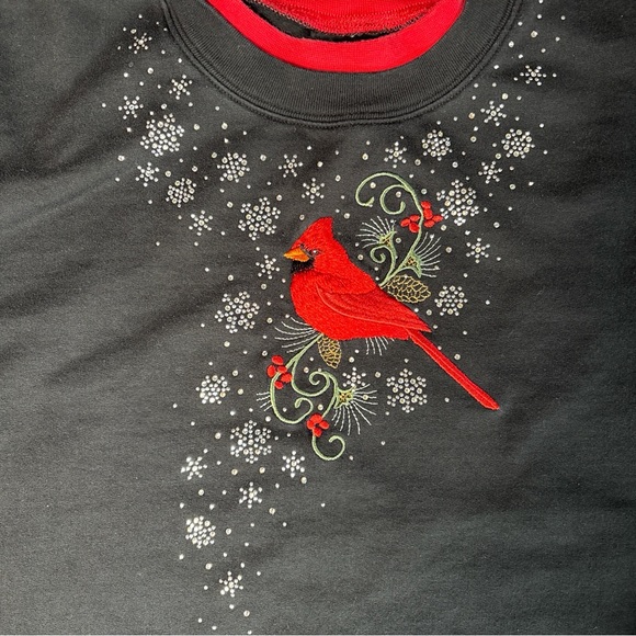 Trilogy Winter Black Sweatshirt Embroidered Cardinal Rhinestone Snowflakes XL - Picture 5 of 7